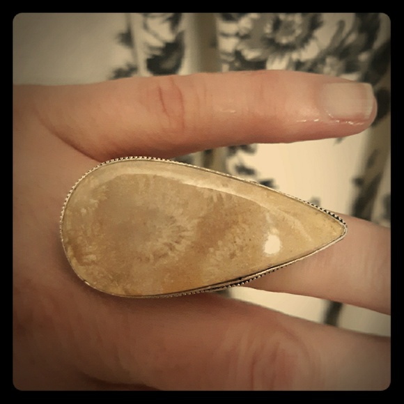 New Oversized Fossil Coral 925 Silver Statement Ring. - Picture 3 of 10